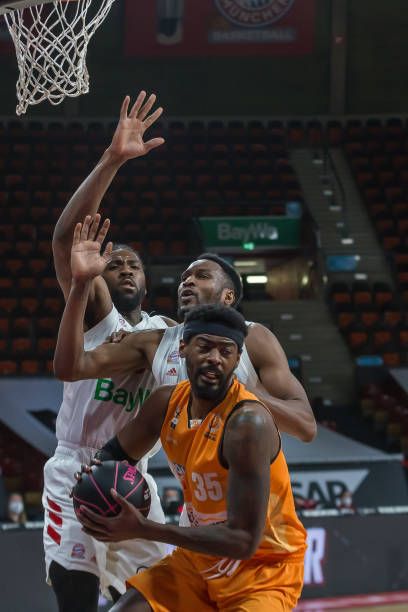 因其蹲姿与 因其蹲姿与